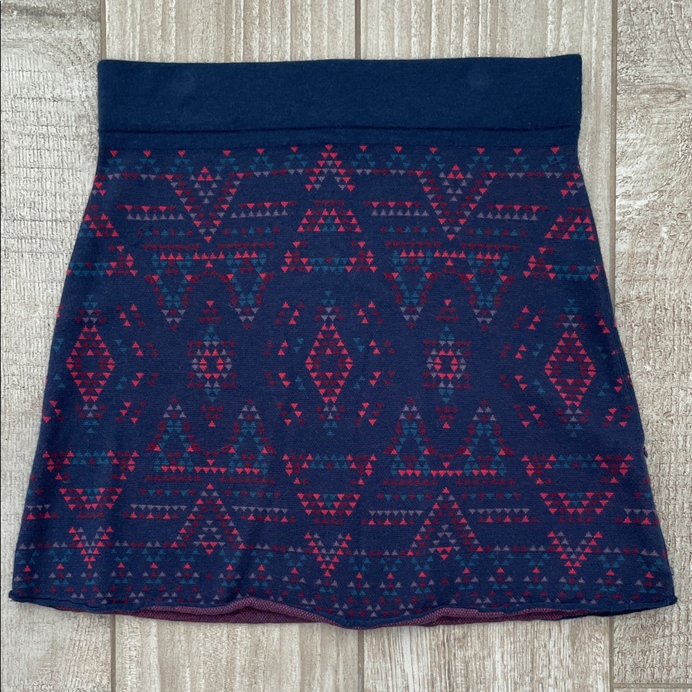 Title Nine blue patterned sweater-knit skirt, size Small
